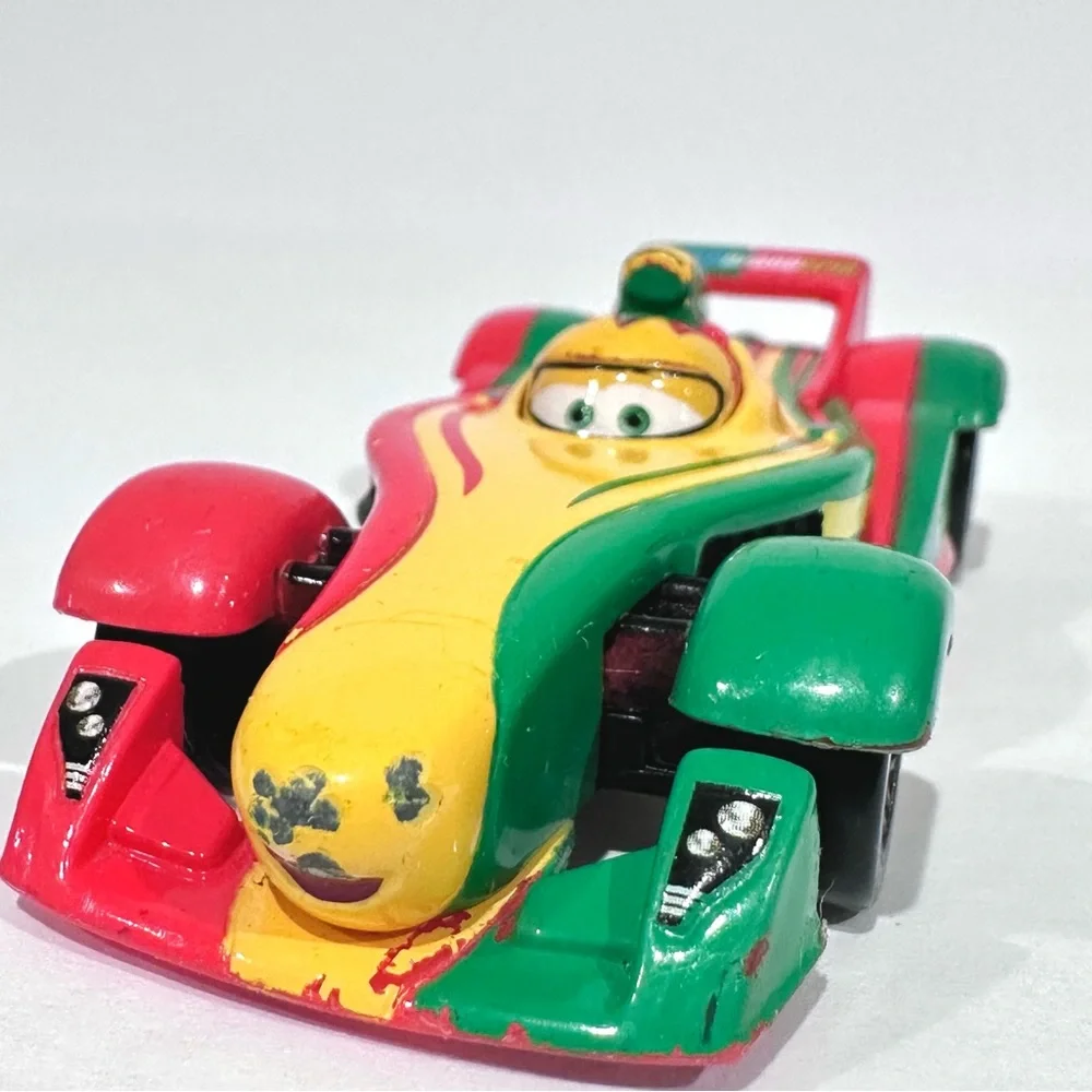 Disney Cars 2 Rip Clutchgoneski World Grand Prix Racer Die-cast
